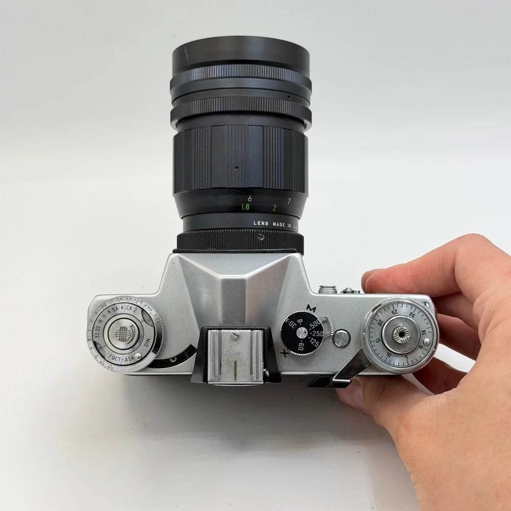 Zenit-E 35mm Film SLR Camera W/ Kennex Telephoto 135mm f2.8 Lens Vintage Silver